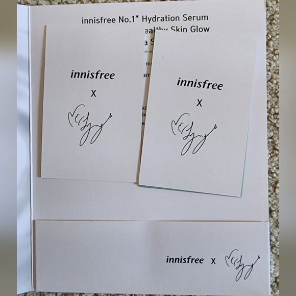 Innisfree WonYoung photo set - Picture 3 of 4